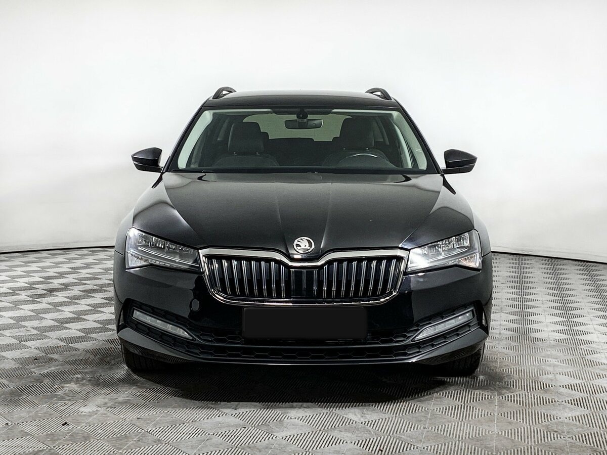 Skoda Superb III Рестайлинг, 2020 - фото №2