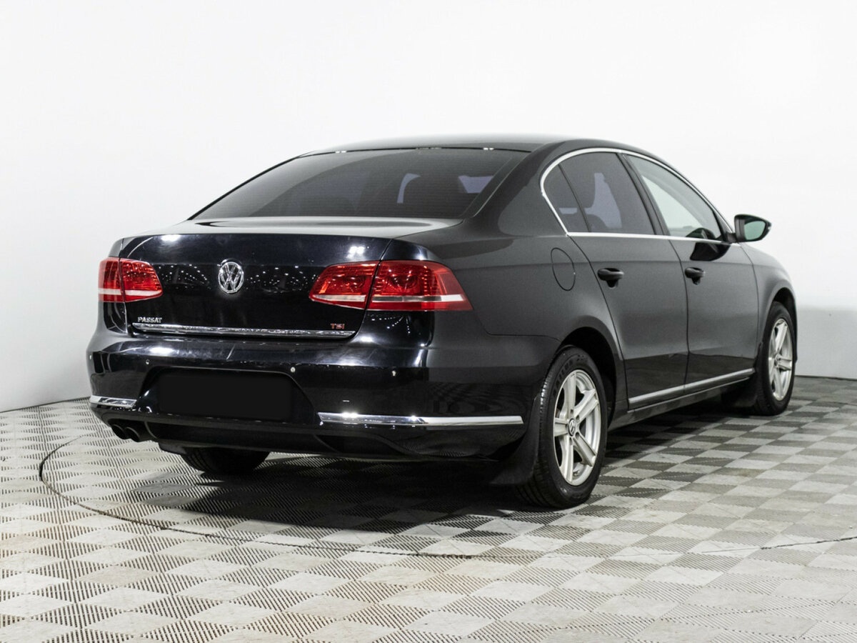 Volkswagen Passat B7, 2012 - фото №4