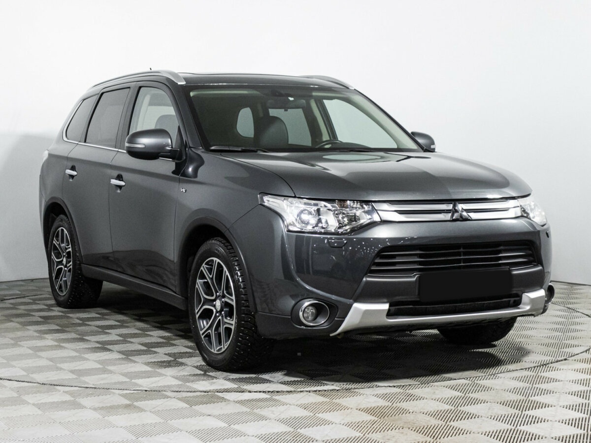 Mitsubishi Outlander III Рестайлинг, 2014 - фото №3