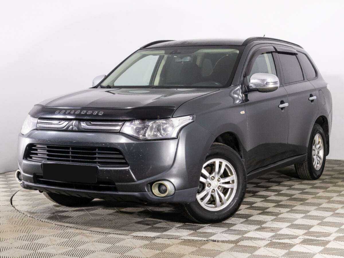 Mitsubishi Outlander, 2013