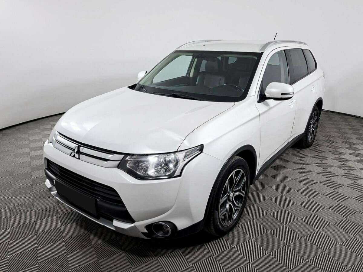Mitsubishi Outlander, 2014