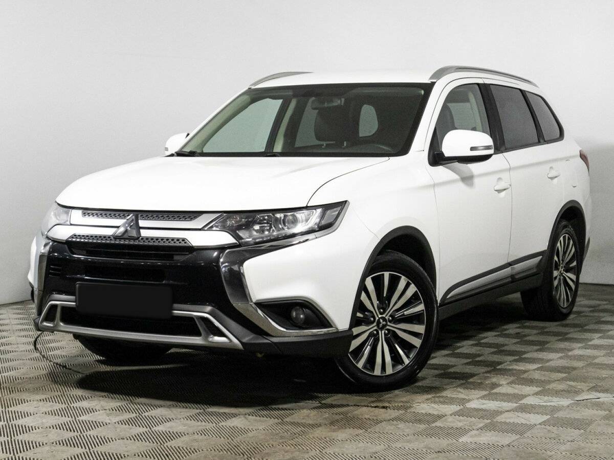 Mitsubishi Outlander, 2020